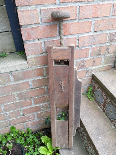 Ancien outil boite recaler - boite,