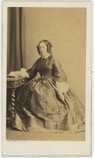 CDV circa 1860. Femme
