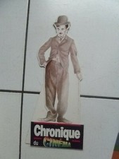  PLV  CARTON   CHARLIE CHAPLIN  / CHRONIQUE DU CINEMA /  40 X 16,5   CM        
