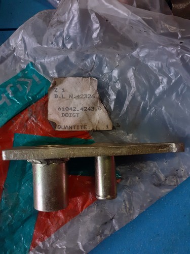 Doigt 61042 42430 piece - 61042-42430,