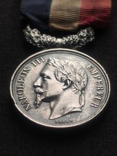 Superbe Médaille Attribuée