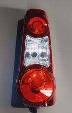 Feu arrière droit fumé 2 portes Citroën Berlingo B9 Ph2 Ph3 2012 - 2018