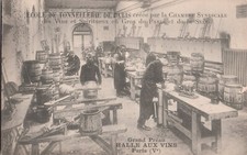 CPA PARIS 75 HALLE AUX VINS GRAND PREAU PARIS V ECOLE DE TONNELLERIE