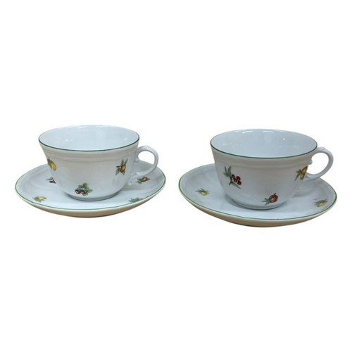 Lot tasses et - lot, soucoupes