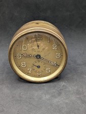 Ancien réveil mécanique