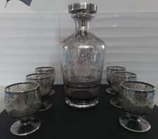 service à liqueur carafe et 6 verres en cristal, décor Saint Graal argent 980