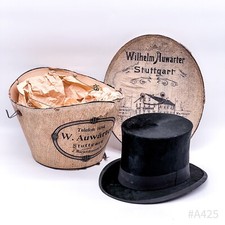 Ancien Cylindre Avec Boîte à