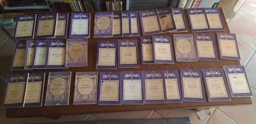 Lot classiques larousse - 36,