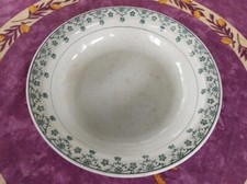 Plat Rond Creux ancien Terre de Fer Hamage Moulin des Loups Décor Floral Vert 45