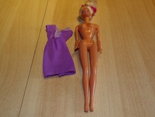 Poupée barbie mattel 1966 china avec sa robe