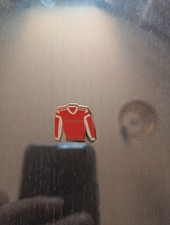 pin's Nîmes Olympique Football