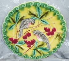ANTIQUE FRENCH SARREGUEMINES  MAJOLICA  PLATE  WITH BIRDS AND CHERRIES
