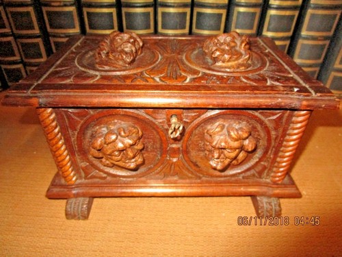 Très beau coffret ancien - , en