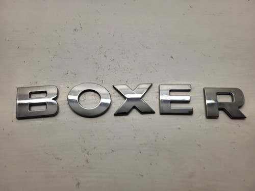 Monogramme porte arrière pour