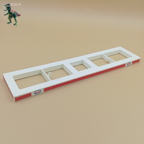 Playmobil-plafond-étagère-su