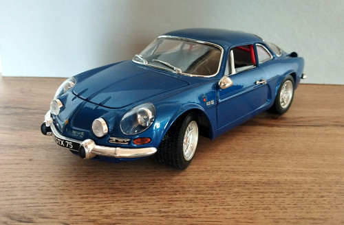 Burago renault alpine - 1/16,