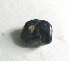 Pierre roulée Onyx noir 15,56