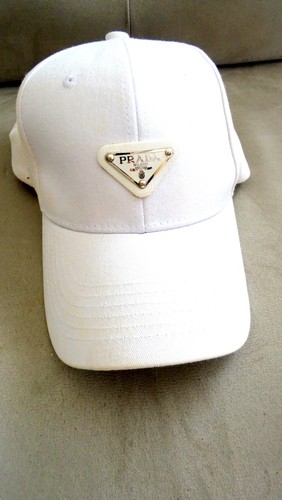 Casquette prada neuve - prada,