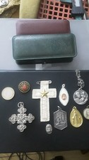 lot de  médailles religieuses  et d'objet ancien religieux