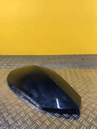 Flanc carénage gauche - de,