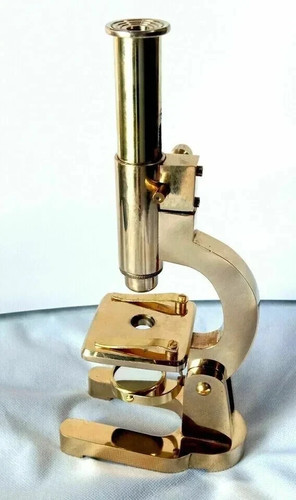 Ancien microscope étudiant