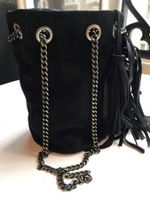 SAC SEAU BOURSE CUIR VERITABLE et Daim noir Bandoulière Chaîne Pompon Franges