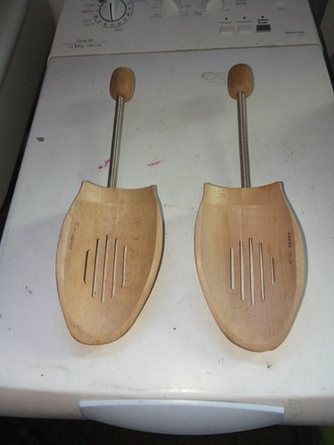 Vend embauchoirs bois avec - embauchoirs,
