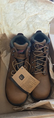 New boxred wing - boxred, boots