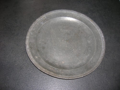 Ancienne assiette plate - plate, en