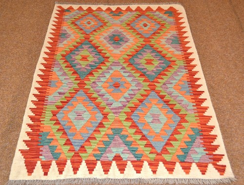 Tapis kilim oriental tissé - tissé, À