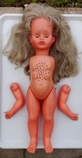 vintage  ancienne poupée plastique gégé a restaurer hs