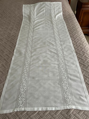 Rideaux voilages brodes - /,