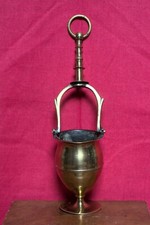 Bénitier de chevet en LAITON XVIIe 17e siècle 17th century stoup HAUTE EPOQUE