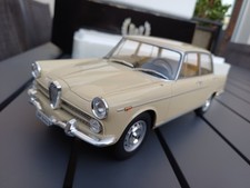 Alfa Romeo  1/18