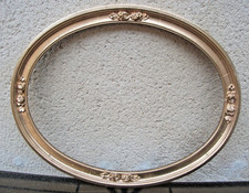 Cadre XIXème ovale en bois