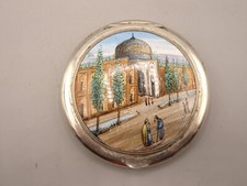 Boite ronde en argent