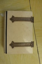 Missel paroissien romain . E