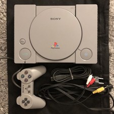 Sony Playstation PS1 + Carte Memoire + 4 Jeux