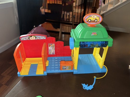 Fisher price little people - price,