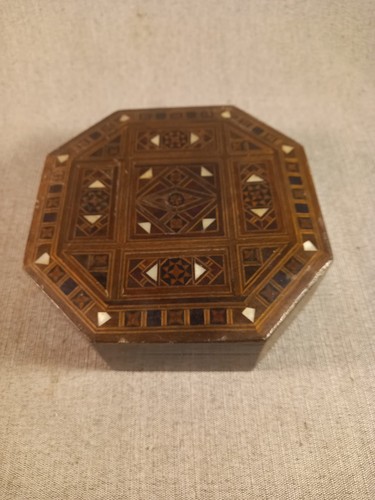 Ancienne boite bijoux en - à,