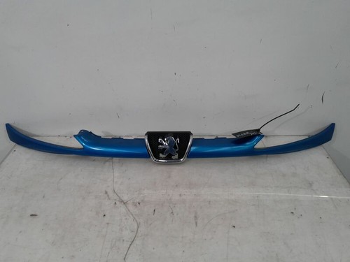 Grille gauche capot peugeot - capot,