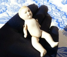 POUPÉE ANCIENNE MIGNONNETTE, BAIGNEUR ANCIEN en BISCUIT