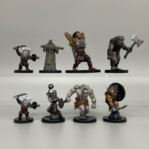 Lot figurines dungeons - de, &