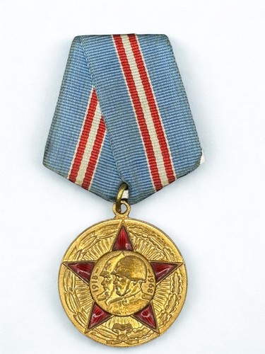 Médaille urss du - (121.001),