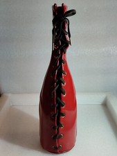 Housse Habillage Bouteille de Champagne Simili Cuir Rouge corset J P Gaultier