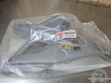 Flanc de carénage Yamaha 50 Aerox 2003 à 2005