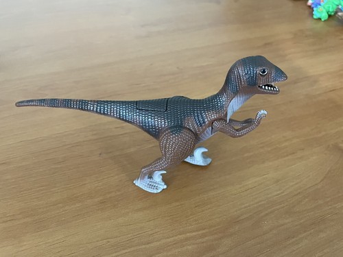 Dino riders deinonychus loose - dino-riders,