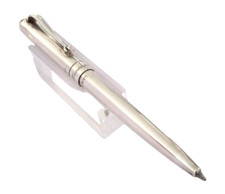STYLO BILLE LADY DE PRESTIGE MONTEGRAPPA EN ARGENT MASSIF Q77
