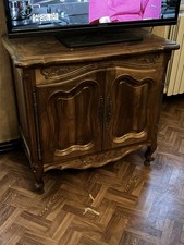 Magnifique Meuble TV Style Louis XV en Bois Massif – Élégance et Authenticité !