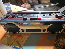 Radio cassette rare sanyo - radio,